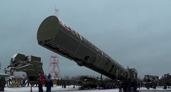 Uy lực của tên lửa bất khả chiến bại Putin vừa công bố Uy lực của tên lửa bất khả chiến bại Putin vừa công bố